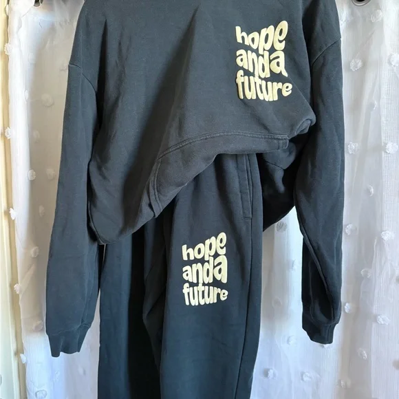 Hope and a Future Charcoal Lounge Set - Picture 1 of 2